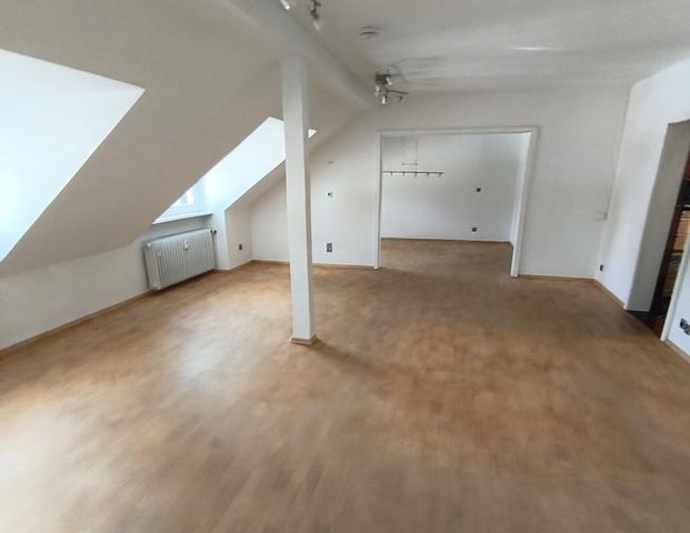Großzügige 4 1/2 ZKB-Maisonette-Wohnung (ohne Balkon), Schwetzinger Strasse - Foto 1