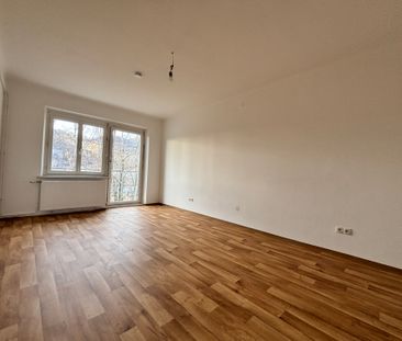 Gemütliche 2-Zimmer-Wohnung mit Balkon - Foto 1