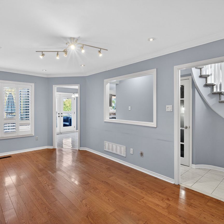 For Lease - 53 Laurendale Avenue, Hamilton, Ontario - Photo 1