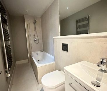 3 bedroom terraced house to rent - Photo 1