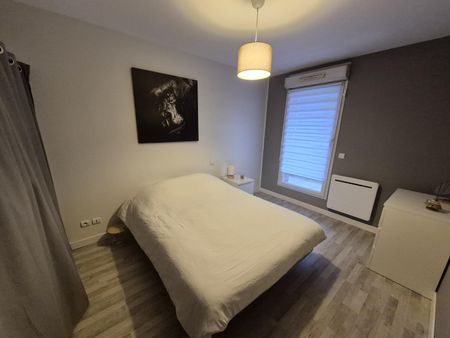 Location Appartement 2 pièces 53m² DOUAI 59500 - Photo 4