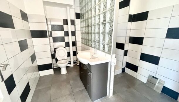 Appartement 4 pièces 63m2 REIMS 600 euros - Photo 1