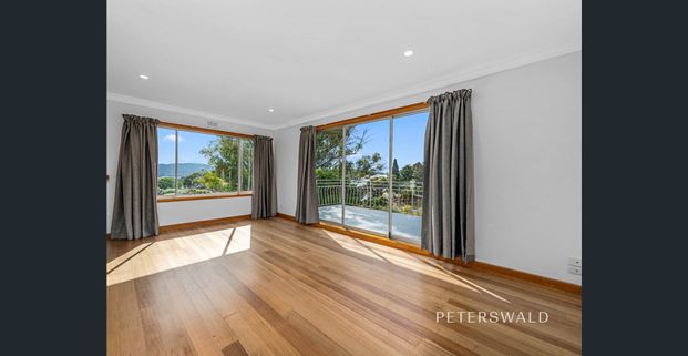 Spacious and low-maintenance 3 bedroom unit - Photo 1