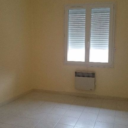 Location Appartement 2 pièces 64m² MAUGUIO 34130 - Photo 4