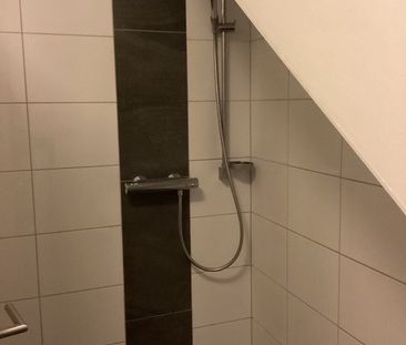 zentrales 1-Zimmer Apartment mit Einbauküche - Photo 3