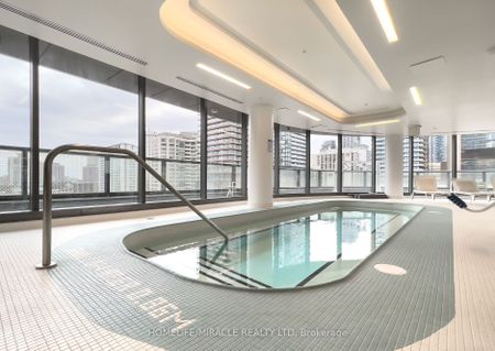 For Lease - 11 Wellesley Street Unit# 2510, Toronto, Ontario - Photo 4