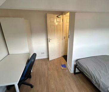 5 bedroom house to rent - Photo 2