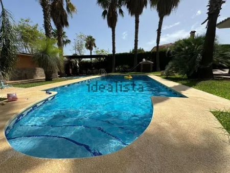 Alquiler de casa o chalet independiente en Centro - Photo 2