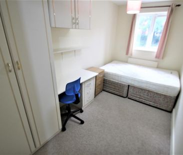 Pennington Court, Delph Lane, Woodhouse, LS6 2RW, Leeds - Photo 6