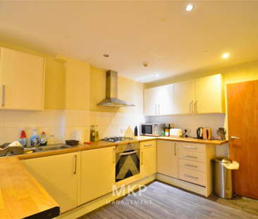 6 bedroom terraced house to rent - Photo 1