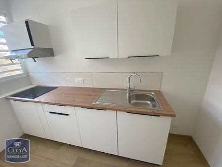 Location Appartement 1 pièce 41m² ST DENIS 97400 - Photo 5