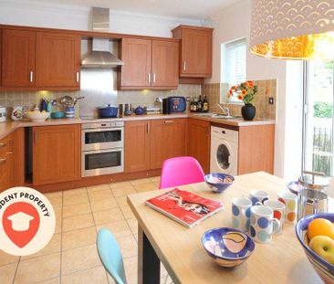 6 bedroom semi-detached house to rent - Photo 3