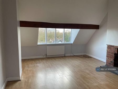 3 bedroom flat to rent - Photo 2