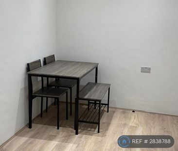 4 bedroom terraced house to rent - Photo 1