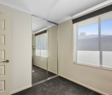 Charming Family Home in the Heart of Morphett Vale - Photo 2