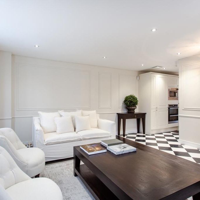 4 bedroom detached house to rent - Photo 1