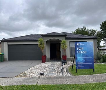 52 Edenbrook Circuit, Pakenham - Photo 2