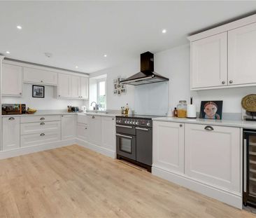A fantastic detached four bedroom home located in a quiet village l... - Photo 2