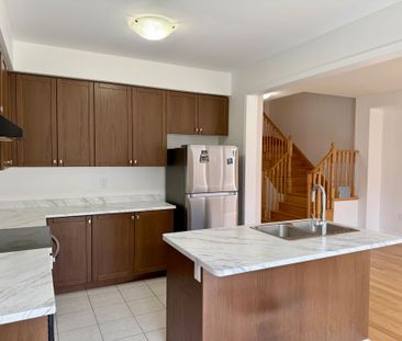 For Lease - 51 Esther Crescent, Thorold, Ontario - Photo 5