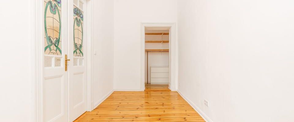 Helle teil-möblierte 3-Zi.-Altbauwohnung in Xberg - BIS 6 MONATE - Foto 1