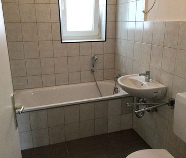 Ihre neue Wohnung: günstig geschnittene 2-Zimmer-Wohnung - Foto 1