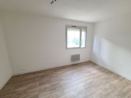 Appartement 2 pièces 43m2 MARSEILLE 9EME 830 euros - Photo 4