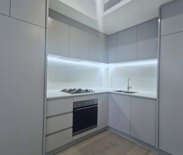 Premium One-bedroom Apartment For Lease In Hurstville - Photo 5