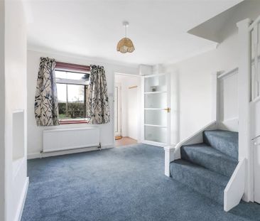 2 bedroom terraced house to rent - Photo 2