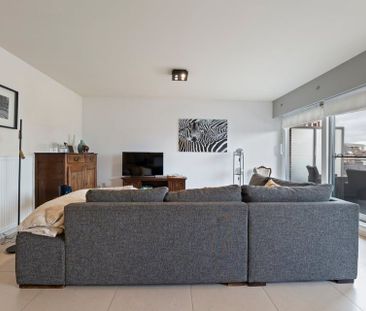 GEMEUBELD APPARTEMENT MET 2 SLAAPKAMERS TE HUUR IN HET HARTJE VAN S... - Photo 2