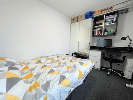 2 bedroom flat to rent - Photo 3