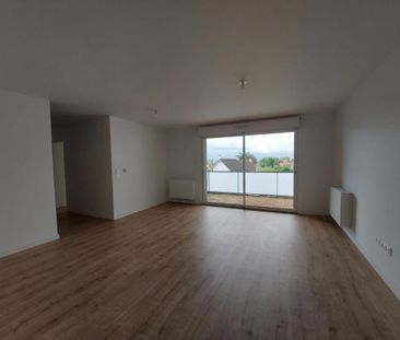 Location Appartement 3 pièces 71m² LE MESNIL ESNARD 76240 - Photo 2