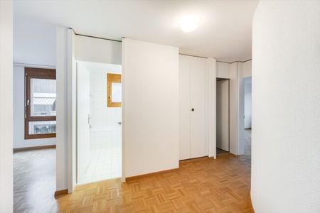 Spacieux appartement de 2,5 pièces - Photo 2