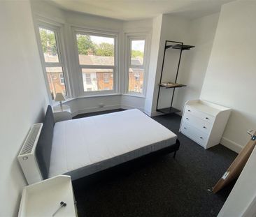 1 bedroom semi-detached house to rent - Photo 4