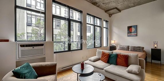 Condo Loft, Style Industriel, Proche du Marché Atwater - Photo 2