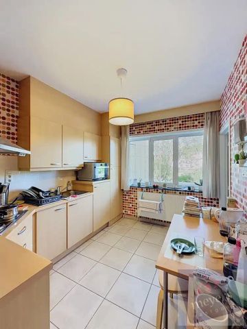 Appartement met 2 slaapkamers, balkon en garagebox in Hasselt - Foto 5