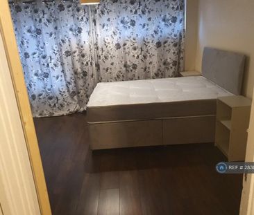 3 bedroom maisonette to rent - Photo 5