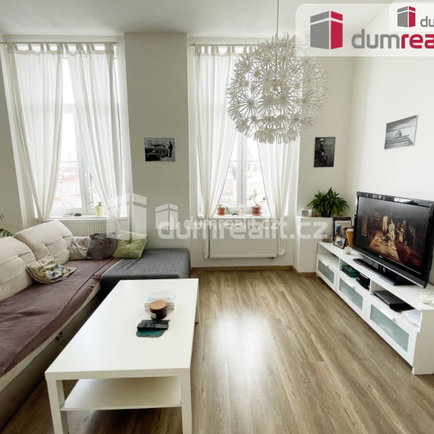 Pronájem bytu 2+kk 83 m², Modlany - Photo 1