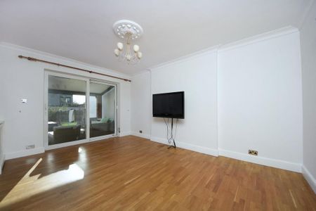 5 bedroom semi-detached house to rent - Photo 3