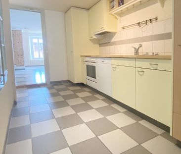 Bel appartement rénové situé en plein centre-ville - Photo 5