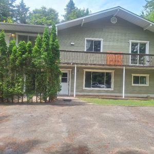 Appartement à louer très grand 4 1/2 Saint-Sauveur - Photo 2
