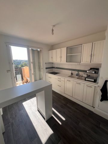Location Appartement 2 pièces 52m² LYON 9ème - Photo 4