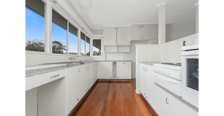 Charming Home in the Heart of Maleny - Photo 4