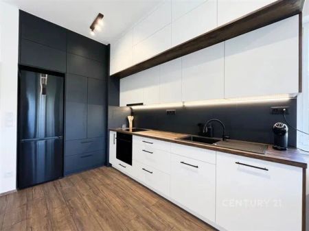 K pronájmu krásný a vybavený byt 3+kk v Eco City Hostivař - Photo 2