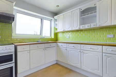 2 bedroom apartment to rent - Photo 4