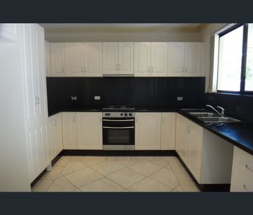 14A Park Road, East Hills, NSW 2213 - Photo 4