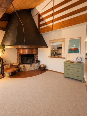 3.5 Zimmer, 180 m², 4. Stock - Photo 3