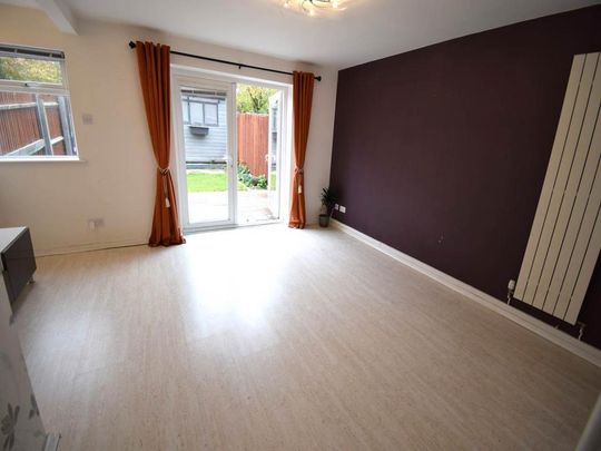 3 bedroom end of terrace house to rent - Photo 1
