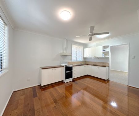 Well-Presented Home in the Heart of Raymond Terrace - Photo 2