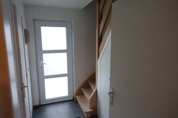 Gezellige gerenoveerde woning met tuin - Photo 1