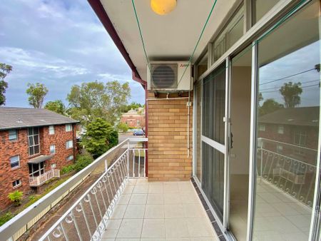 11/148 Teralba Road, Adamstown - Photo 2